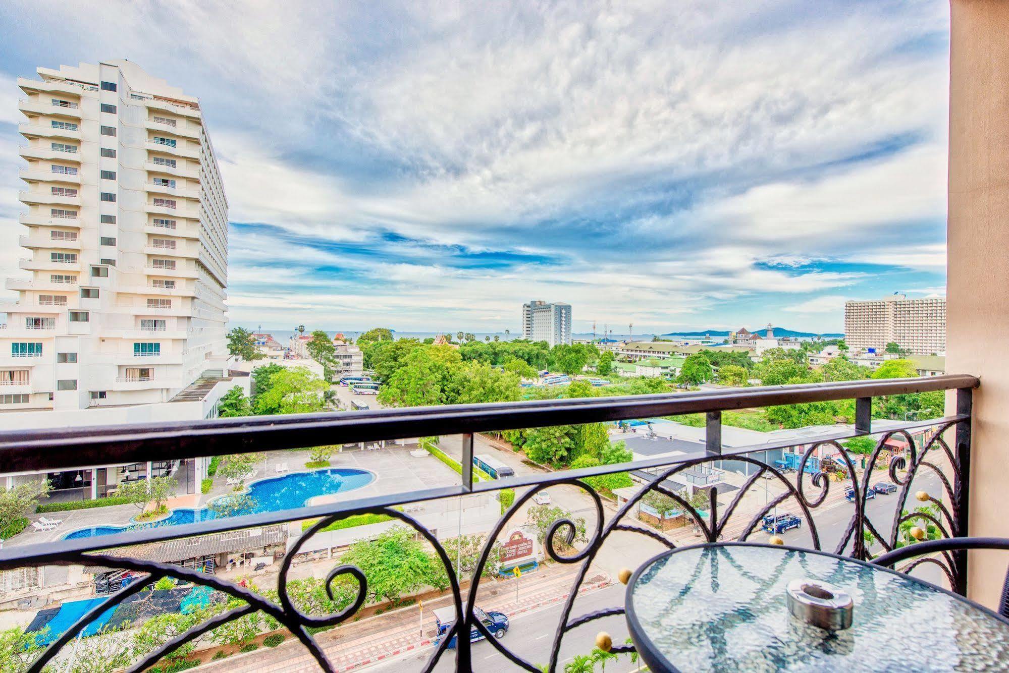 Atlantis Resort Jomtien Beach Паттайя Экстерьер фото